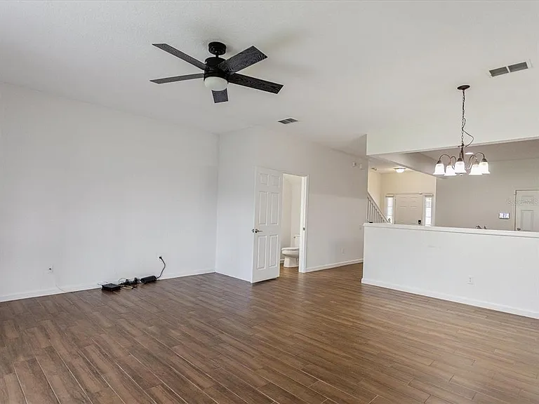 1055 Rock Harbor Ave — Photo 11
