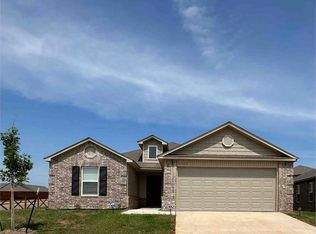 11757 NW 95th St, Yukon, OK 73099