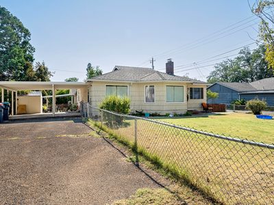 431 N 5th St, Central Pt, OR, 97502