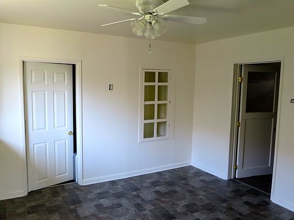 3rd image of 511 Delwood St