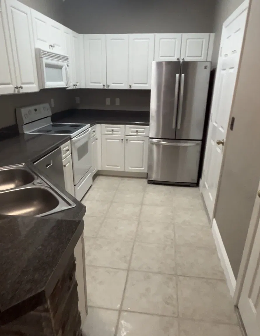 1 bed, 900 sqft, $1,850 — Photo 3