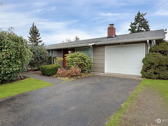 2nd image of 1217 139th Street E