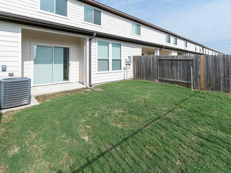 6210 Brenwood Cir — Photo 5