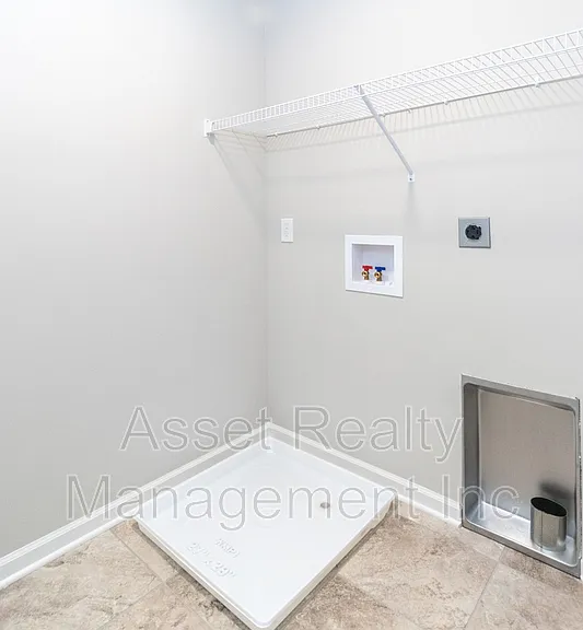 628 Drakewood Rd — Photo 28
