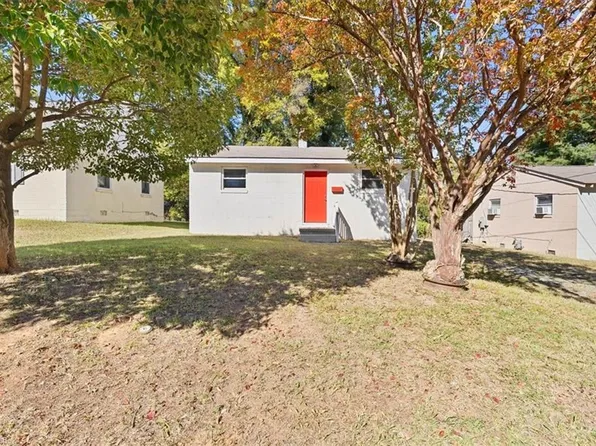 1925 Perkins St, Greensboro, NC 27401