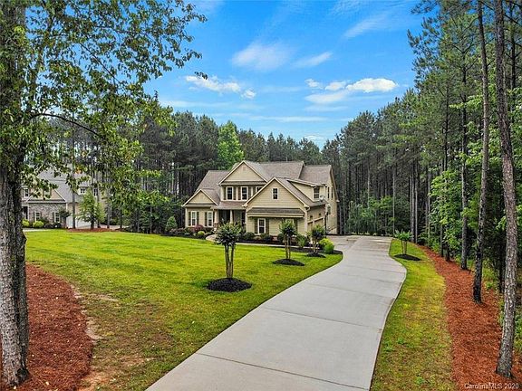 3rd image of 113 Trent Pines Dr