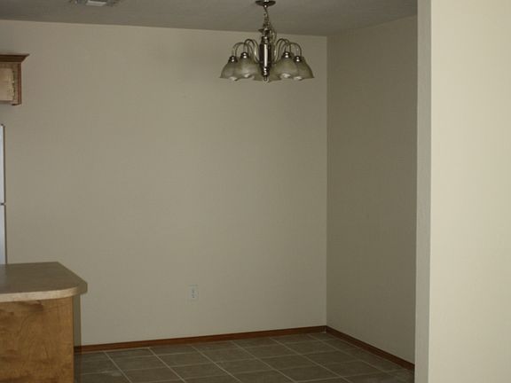 4th image of 7944 NW Crossland Cir