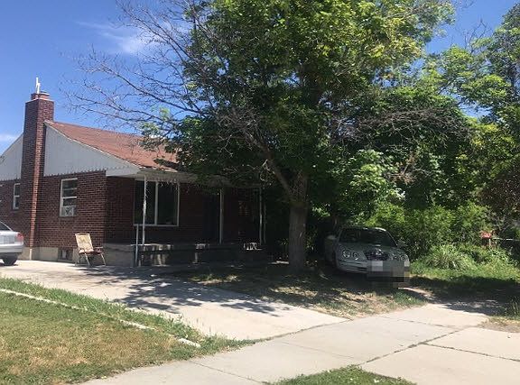 3rd image of 1164 W Girard Ave