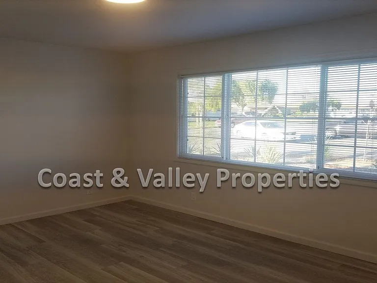 1708 Pescadero Dr — Photo 8