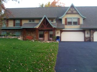 18809 Valley Dr, Minnetonka, MN 55345