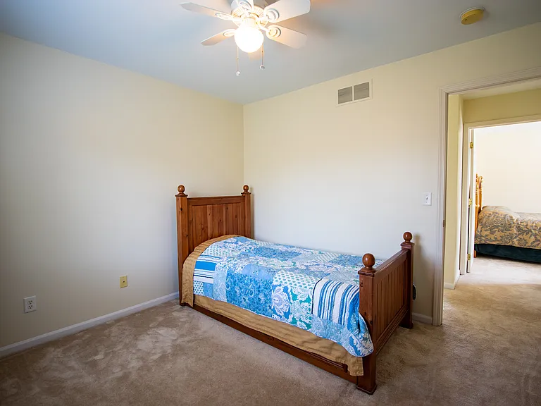 366 Sedgewood Ln — Photo 50