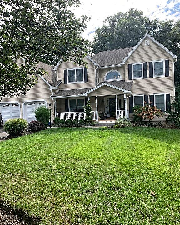 1st image of 4 Glen Ct