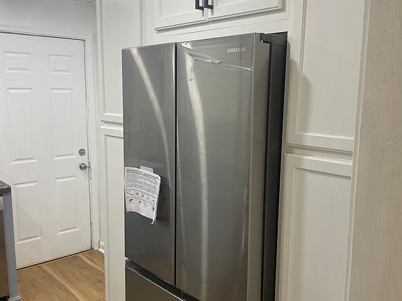2nd image of 1020 North Ave