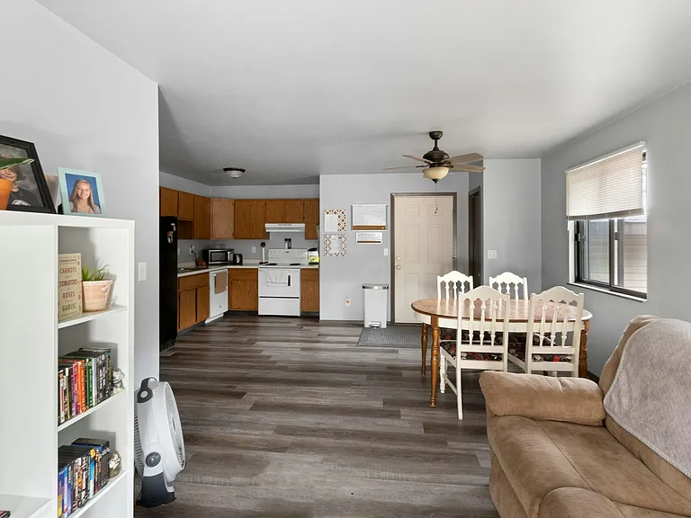 271 Shannon Ct #1 — Photo 13