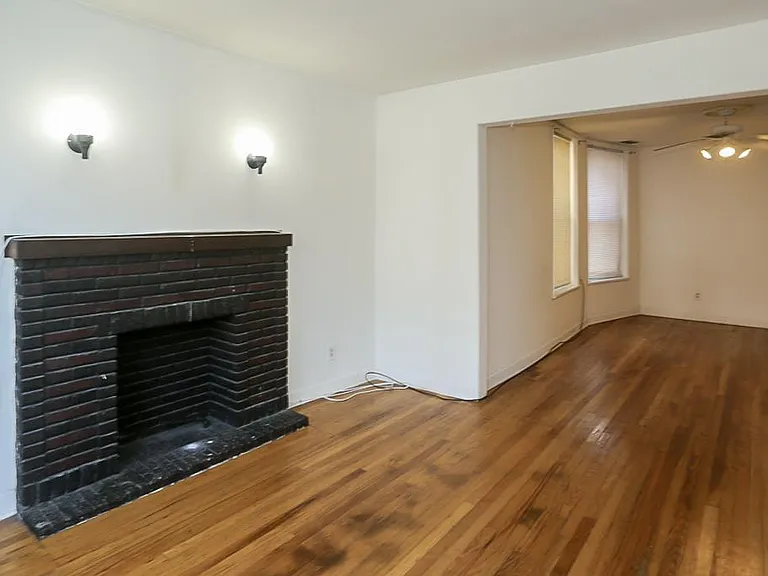1507 W Barry Ave #2 — Photo 10
