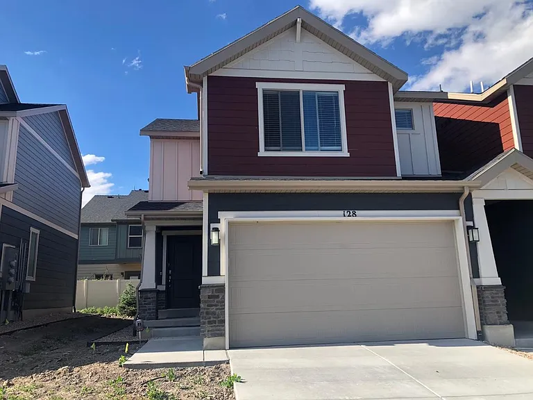 128 E River View Dr — Photo 2