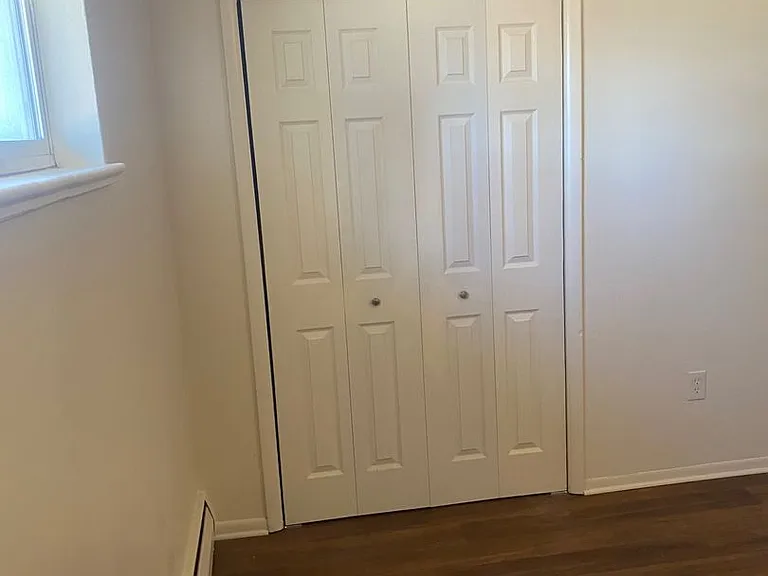 Newly Renovated 2BR | Courtyard & back patio | Lots of natural light — Photo 13
