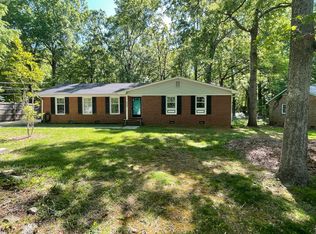 512 Crestview Dr, Durham, NC 27712