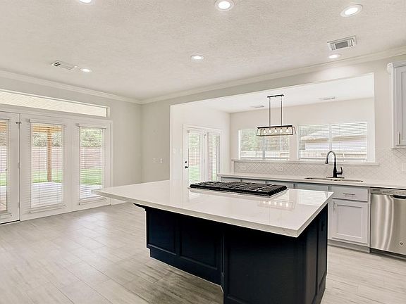 5th image of 22938 Jamie Brook Ln