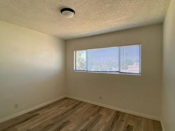 3rd image of 1639 E Kingsley Ave #9