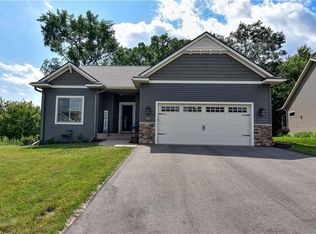 1430 Pinehurst Ct, Altoona, WI 54720