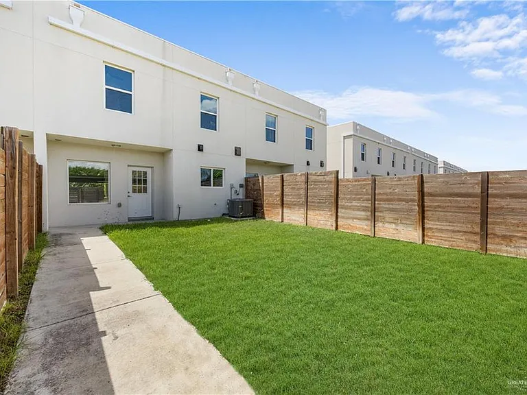 2312 Harmony Ln #D — Photo 13