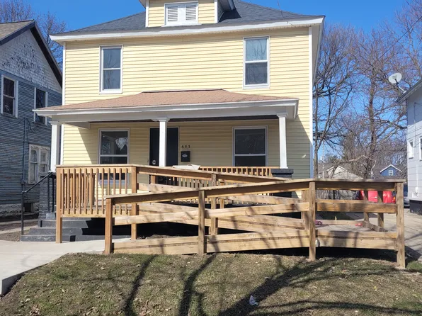 653 Lynch St SW, Grand Rapids, MI 49503