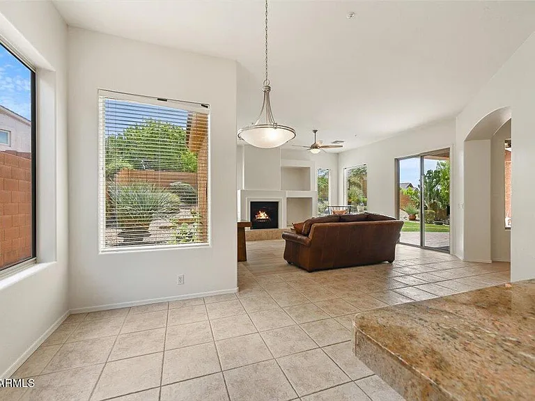22393 N 76th Pl — Photo 14