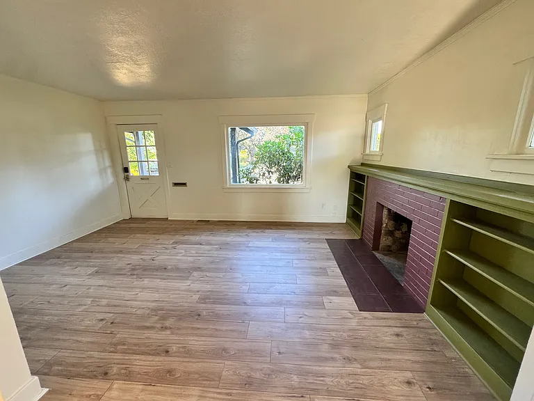 3800 G St — Photo 6