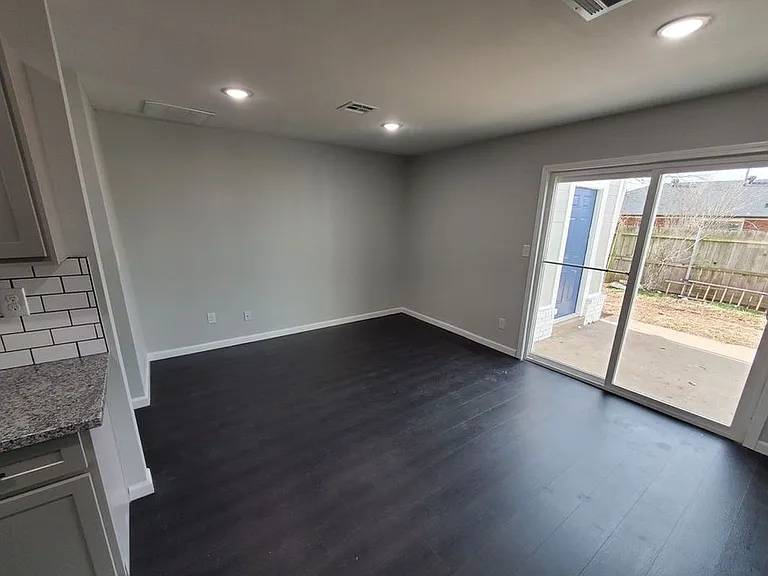 3610 Springlake Dr #108 — Photo 9