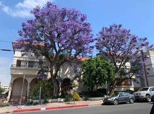 5354 Yarmouth Ave #14, Encino, CA 91316