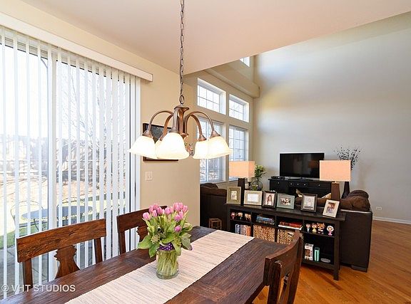 3rd image of 548 E Thornhill Ln #548
