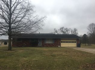 208 Hillandale Dr, Newark, OH 43055