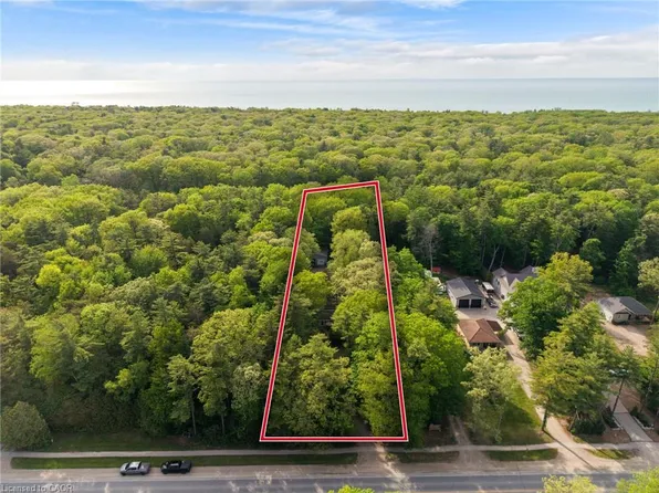 223 Ontario St S, Lambton Shores, ON N0M 1T0