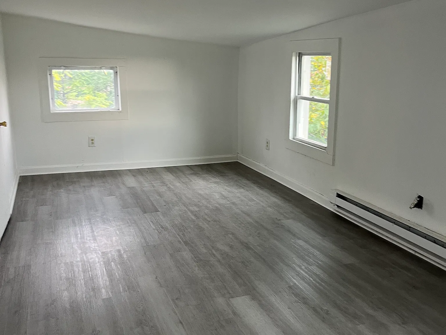 3 bed, 1976 sqft, $1,200 — Photo 4