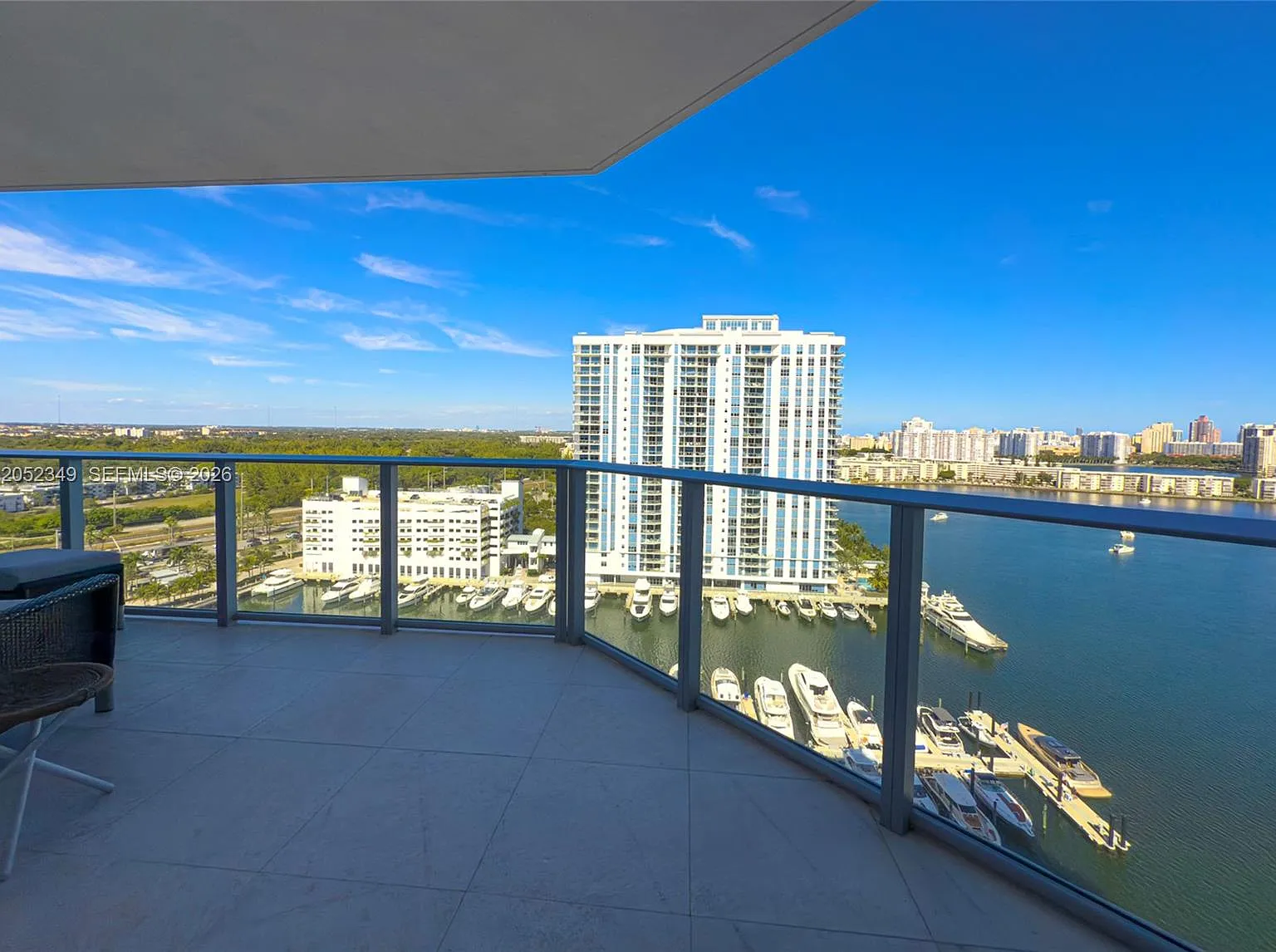 Marina Palms Residences S — Photo 3