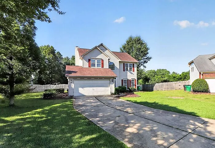 4 bed, 2.5 bath, 1976 sqft, $2,250 — Photo 2