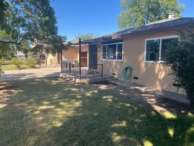 16881 Antelope St — Photo 5