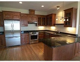4th image of 126 Winterberry Way