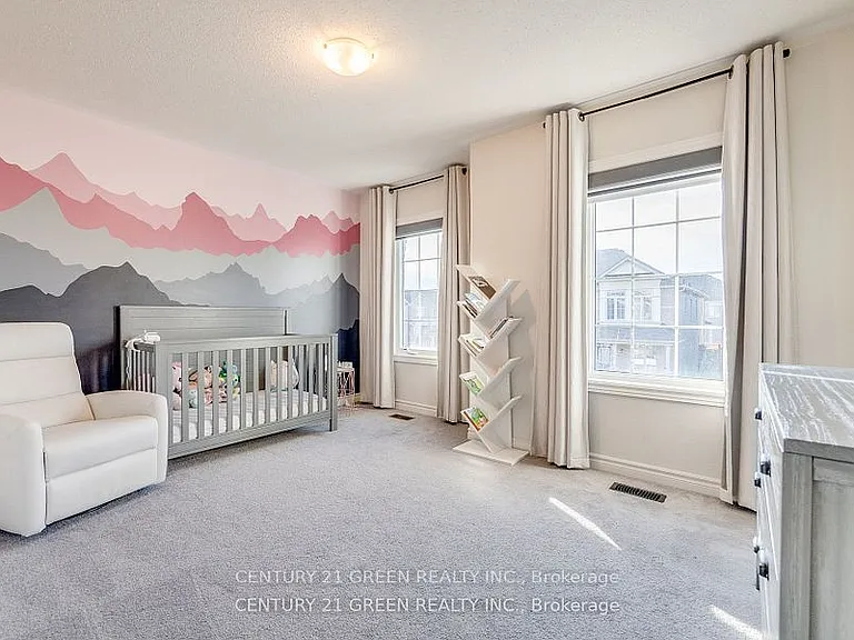 86 Colville Pl — Photo 32