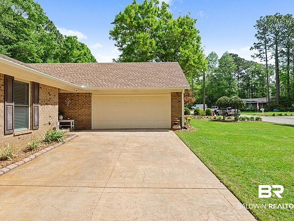 3rd image of 107 Ferncliff Cir