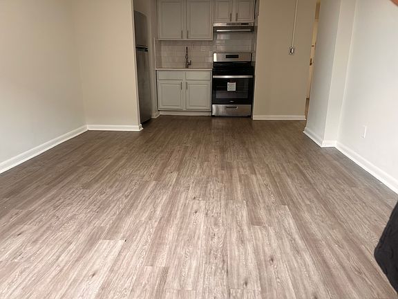4th image of 109 Washington St Floor 7