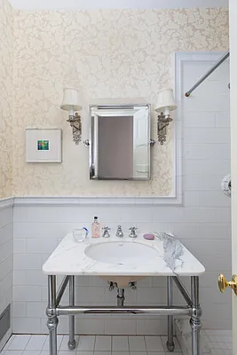 Sold by Compass | media 8