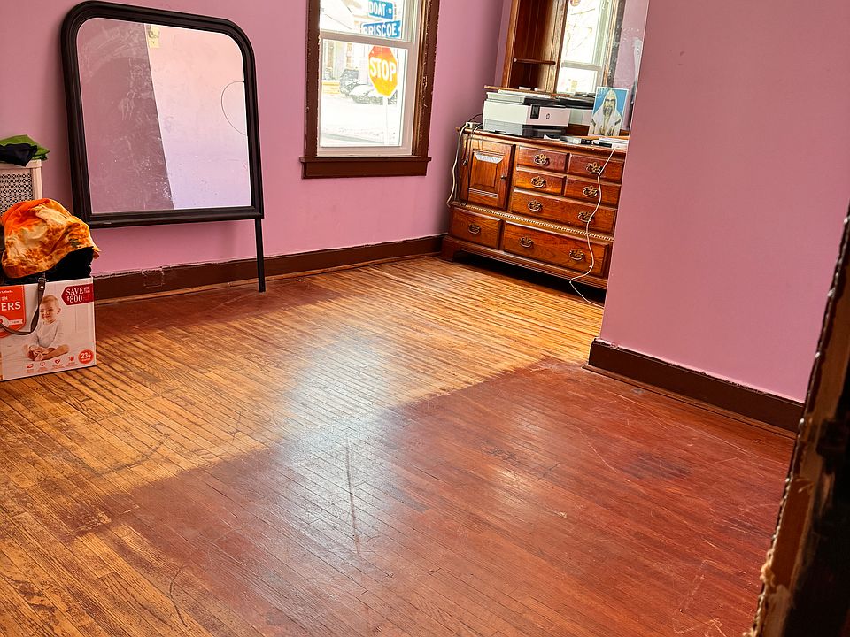 1st image of 494 Doat St Floor 1