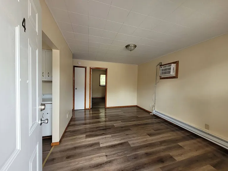 355 North Dr — Photo 1