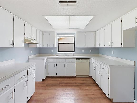 4th image of 1289-1291 Markham Ave