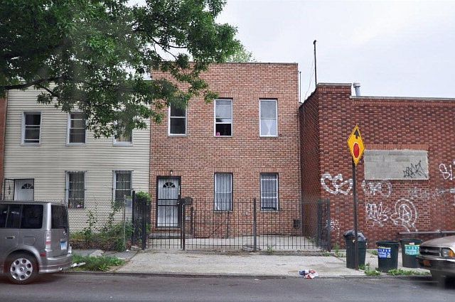 Building Photo 3