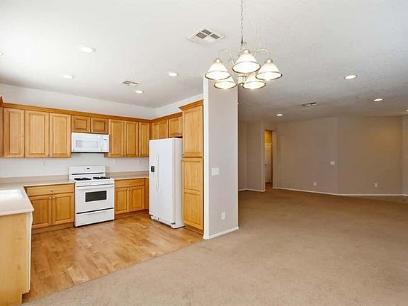 4th image of 2326 Donatello St