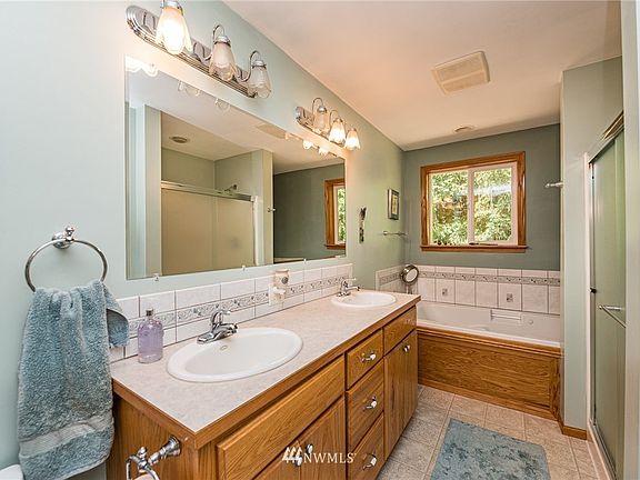 4th image of 12 Owl Ln