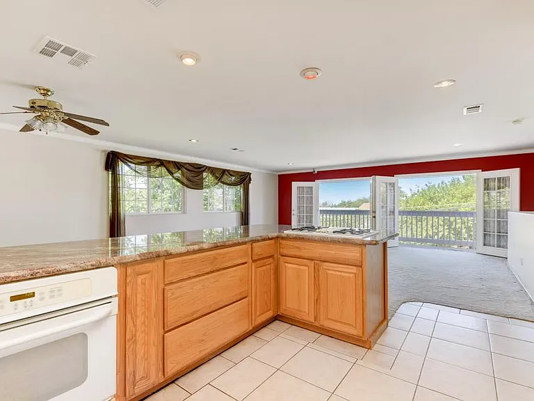 5993 Howell Dr — Photo 9